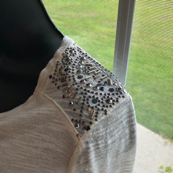 Top - Picture 2 of 4